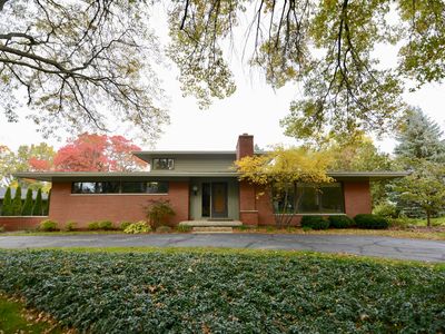 2841 Woodcliff Cir SE, East Grand Rapids, MI, 49506