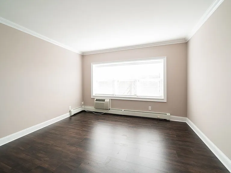 30 Euclid Ave — Photo 43