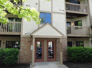 2200 Hedgerow Rd #2200F, Columbus, OH 43220