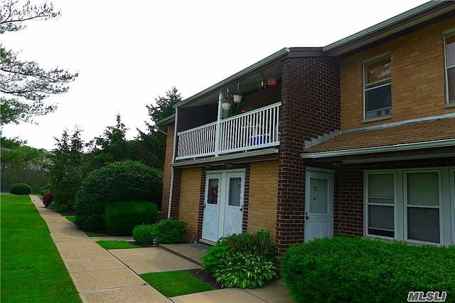 1st image of 91 Artist Lake Dr