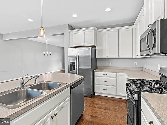 2223 N Okeeffe Ln — Photo 10