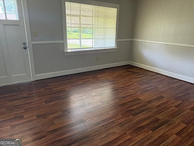 135 Fairview Ave — Photo 10