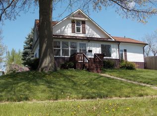 612 S Division St, Audubon, IA 50025