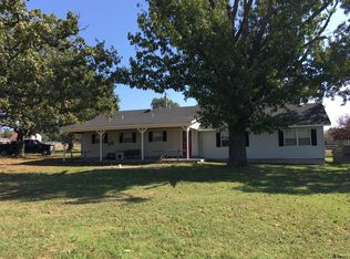 17839 E 650th Rd, Tahlequah, OK 74464