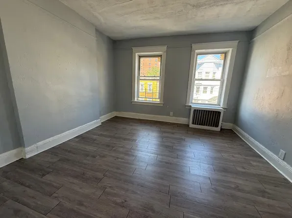 38 Park Hill Ave APT 3W, Yonkers, NY 10701