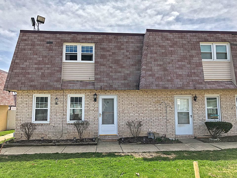 1st image of 4235 Bennington Blvd
