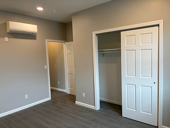 4th image of 71 Franklin St #2B
