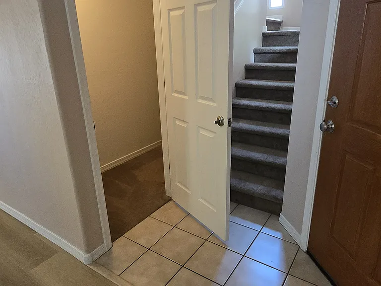 1051 S Maverick St — Photo 23