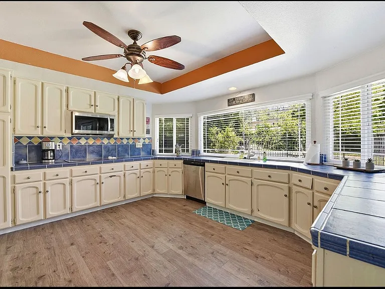 3283 Cambridge Rd — Photo 15