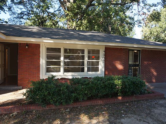 3rd image of 4907 Childs Dr