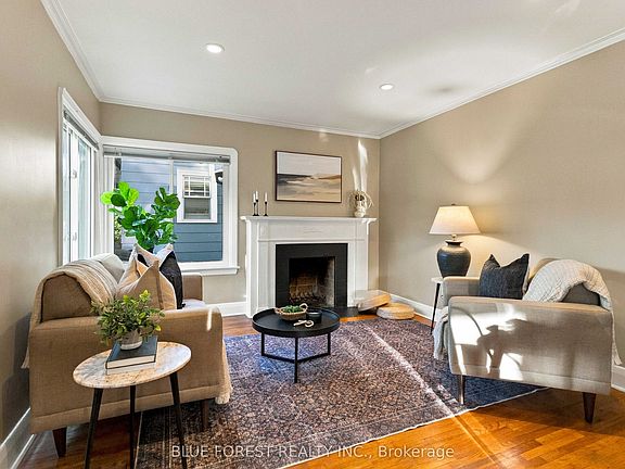 3rd image of 126 Alexandra St