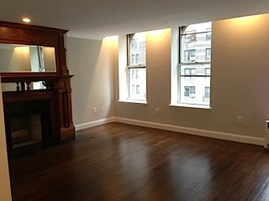 Sold by David Francis New York LLC | media 4