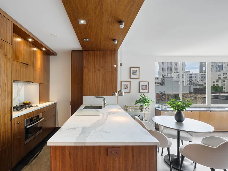 404 E 79th St #6H — Photo 3