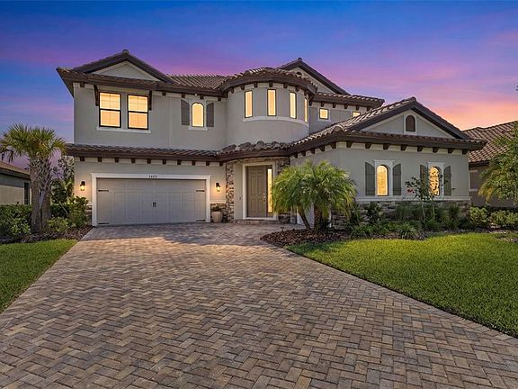 3rd image of 13883 Heartwood Way