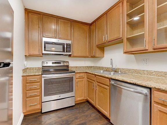 3rd image of 6333 College Grove Way Unit 11201