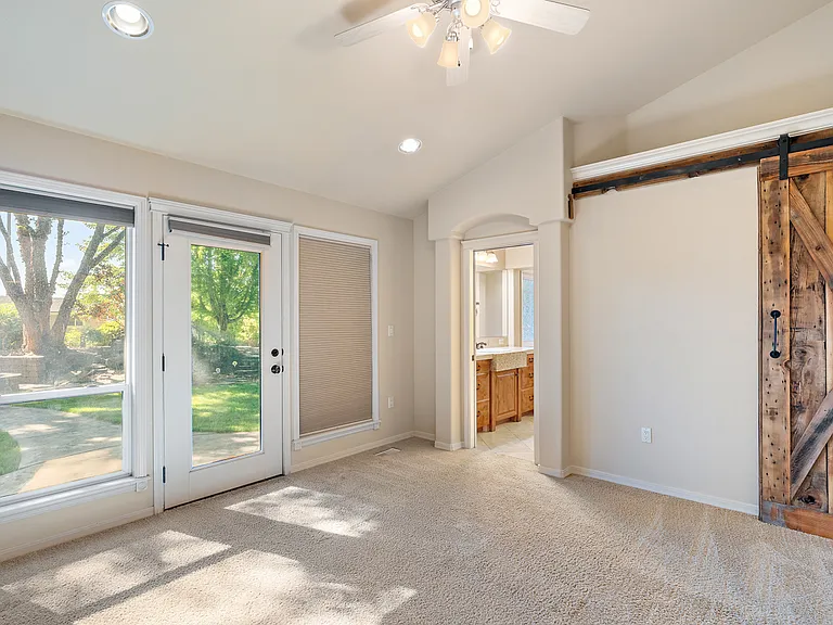3234 N Nuova Ave — Photo 10