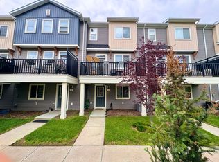 2072 Wonnacott Way SW #30, Edmonton, AB T6X 2V7