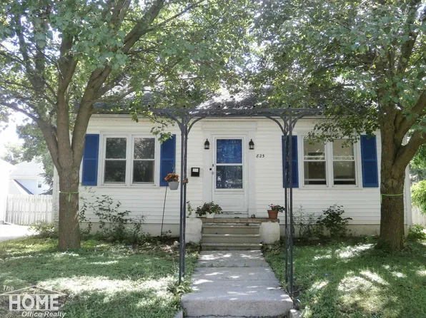 825 S Saginaw St, Owosso, MI 48867