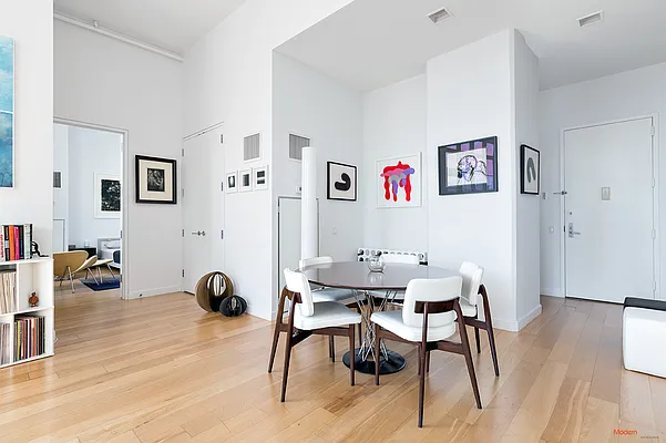 Sold by Modern Spaces | media 22