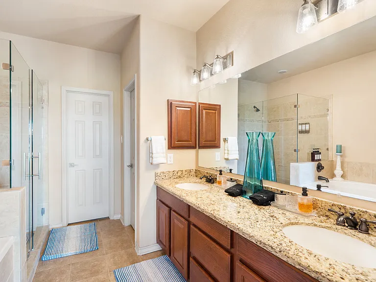 970 Parkview Dr — Photo 23