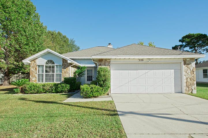1st image of 320 Celeste Dr