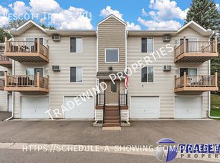 926 Wescott Trl APT 201, Saint Paul, MN 55123