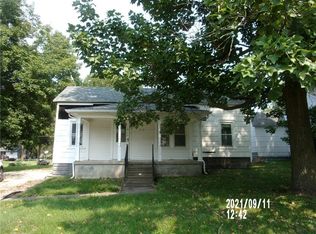 318 W Cole St, Macon, IL 62544
