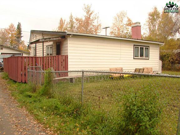 4th image of 1960 Alaska Way