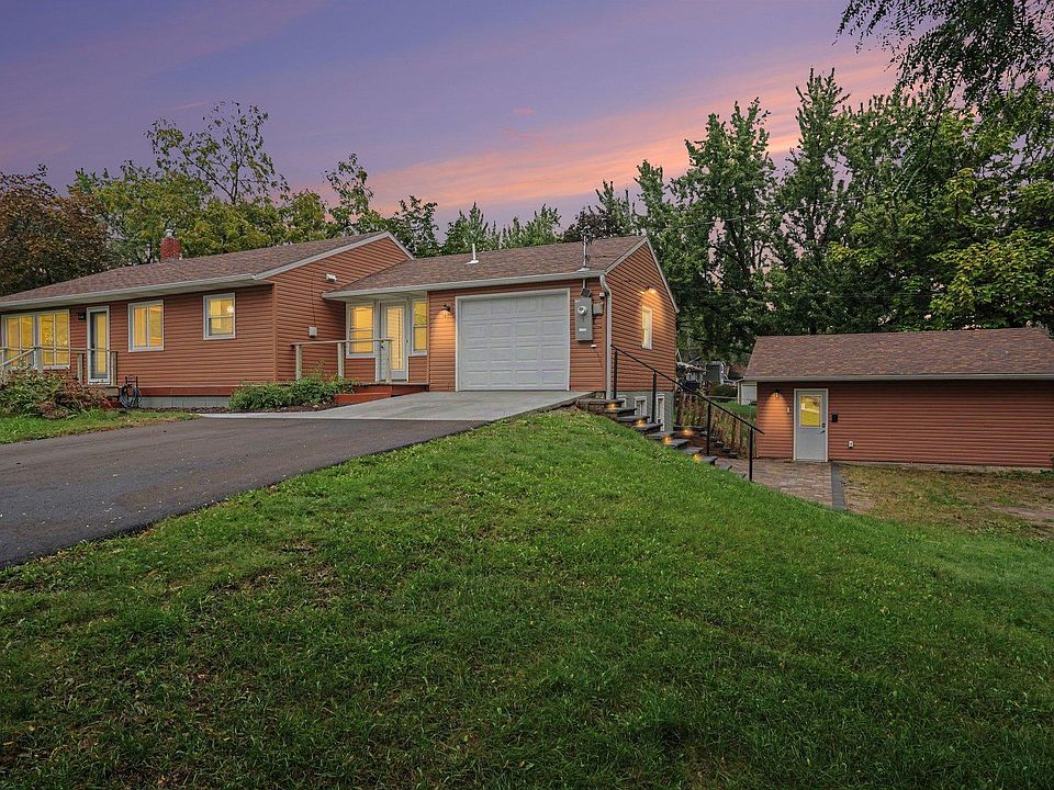 1st image of 340 3rd Ave S