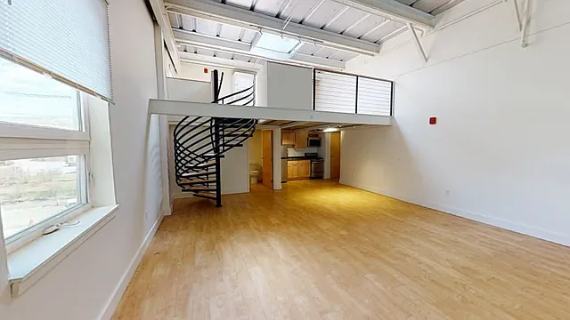 241 S Main St