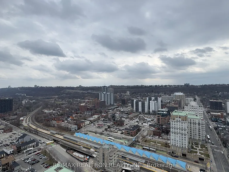 75 James St S #2912 — Photo 17