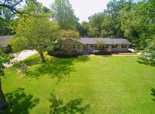 239 Berkshire Dr, Fort Valley, GA 31030
