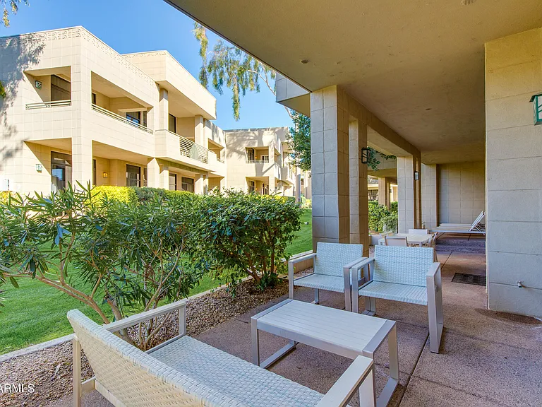 2802 E Camino Acequia Dr #7 — Photo 9