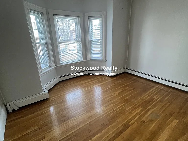 109 Wordsworth St #1 — Photo 9