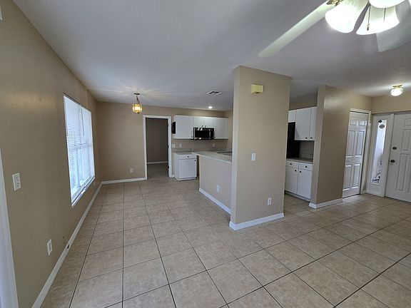 5th image of 1239 Ermine St E