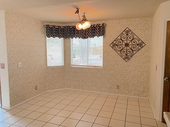 5th image of 3268 Rocking Horse Dr