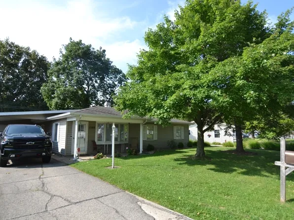 1309 W Royale Dr, Muncie, IN 47304