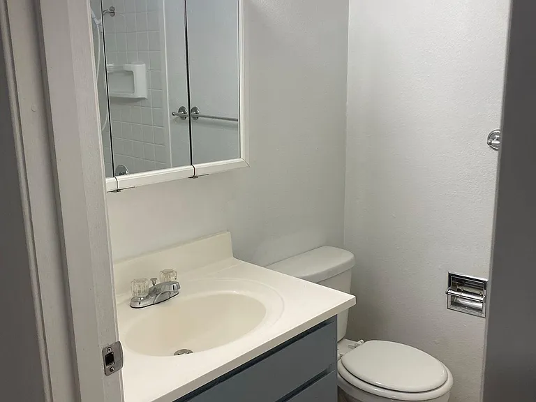 Whitworth Apartments — Photo 6