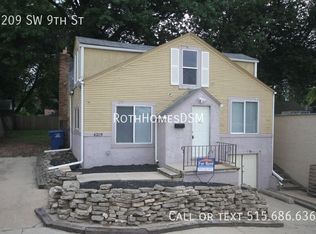 4209 SW 9th St, Des Moines, IA 50315