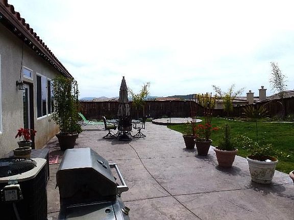 3rd image of 36953 Avocado Ct
