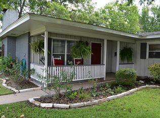 509 Park Dr, Weimar, TX 78962