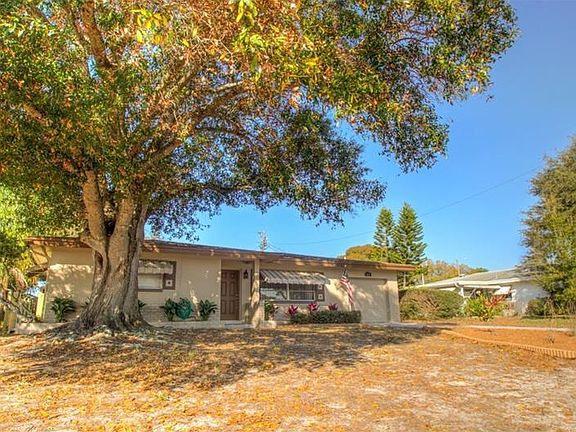 2nd image of 1439 Teresa Dr