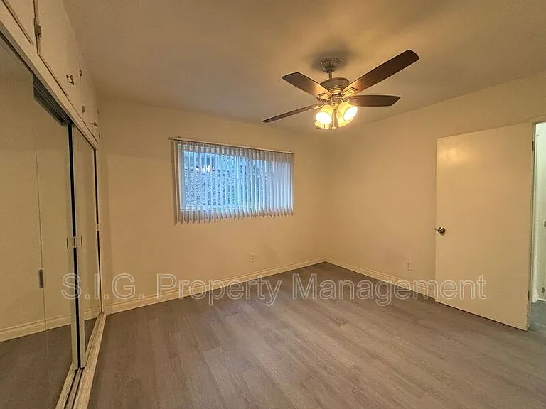 526 E Windsor Rd #3 — Photo 13