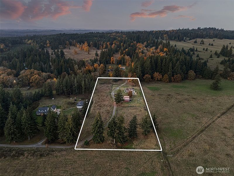 5th image of 16840 Melville Street SE