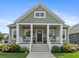 10518 Sugar Hill Dr, Holland, MI 49423