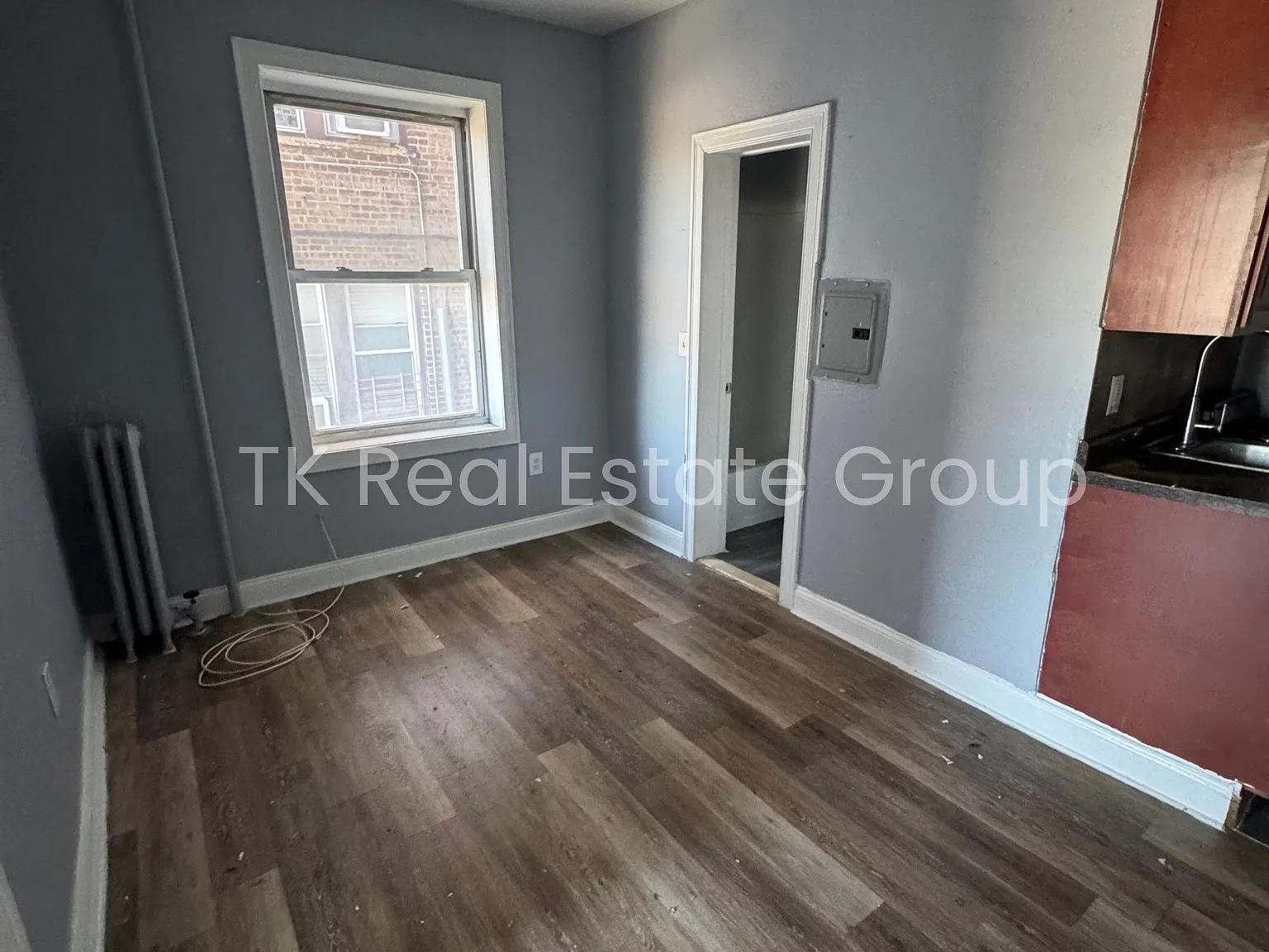 Studio, 450 sqft, $1,325 — Photo 2