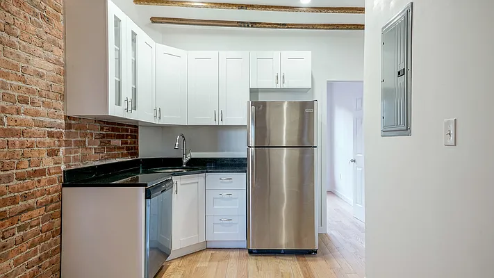 Rented by Nooklyn NYC LLC | media 63