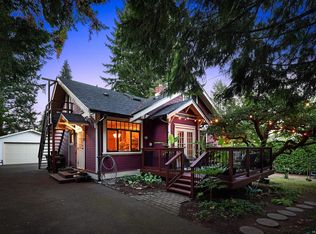 185 Duncan Ave, Courtenay, BC V9N 2M3