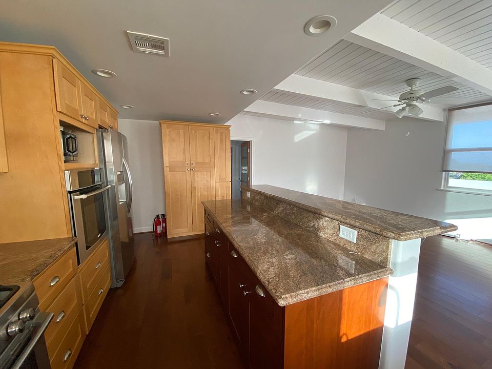 1st image of 3282 Hilltop Dr