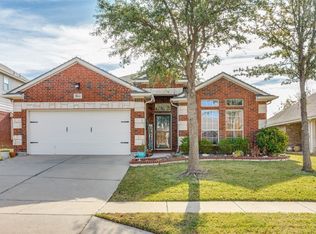 10236 Ash Creek Ln, Fort Worth, TX 76177